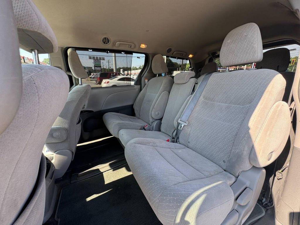 used 2018 Toyota Sienna car