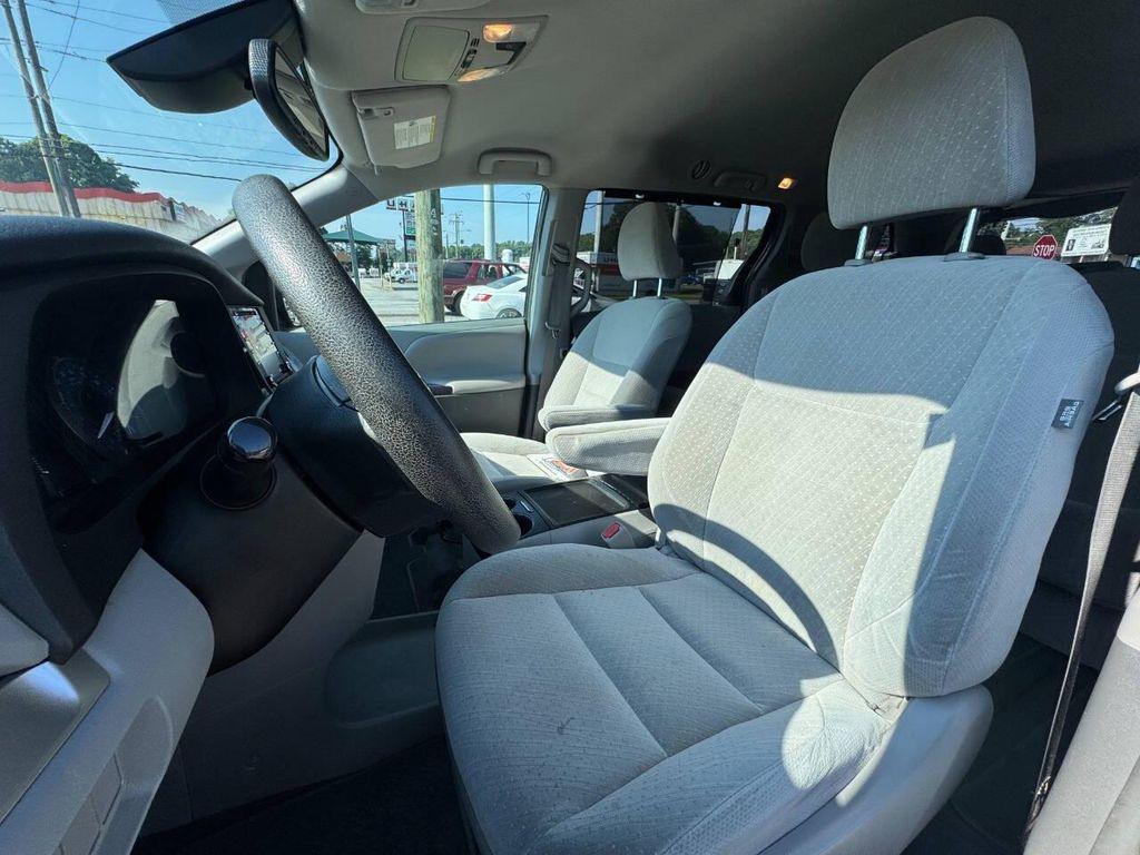 used 2018 Toyota Sienna car