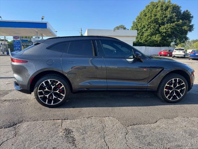 used 2021 Aston Martin DBX car