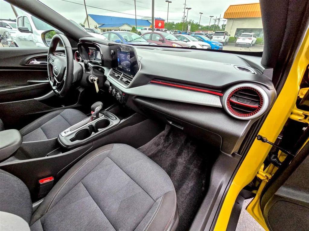 used 2025 Chevrolet Trax car, priced at $25,800