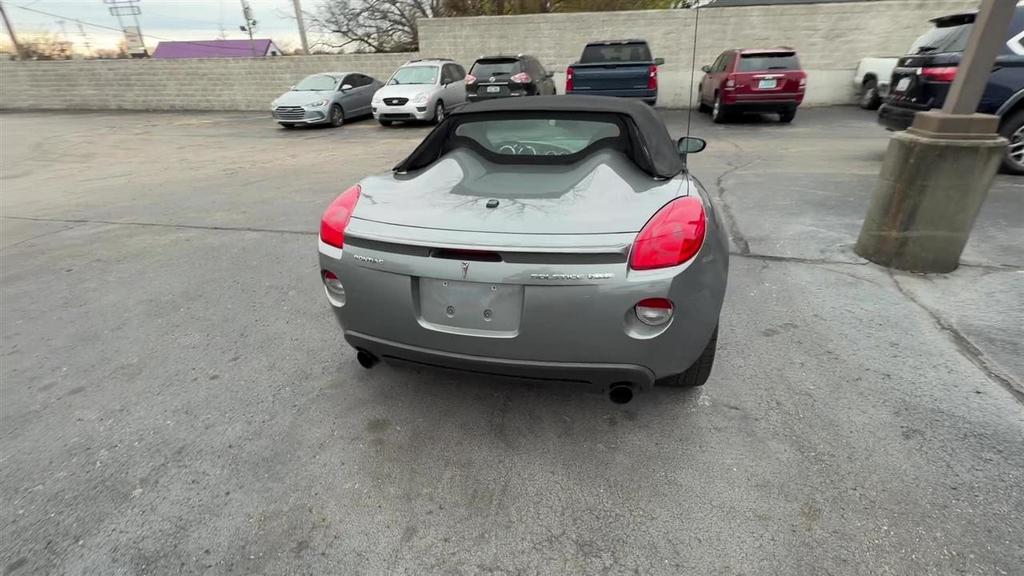 used 2007 Pontiac Solstice car