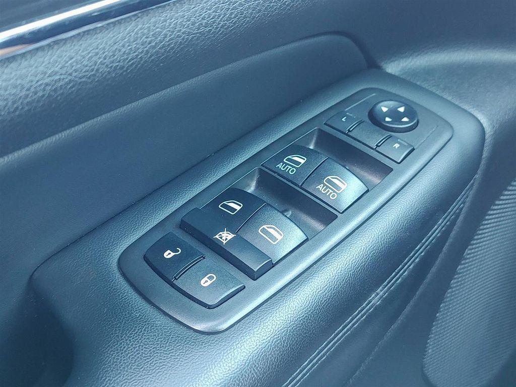 used 2021 Jeep Grand Cherokee car, priced at $24,800