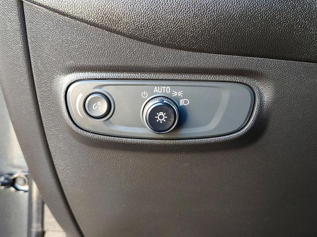 used 2023 Chevrolet Equinox car, priced at $25,400