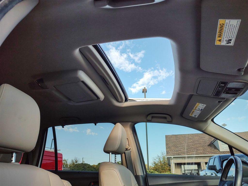 used 2021 Honda Pilot car, priced at $30,100