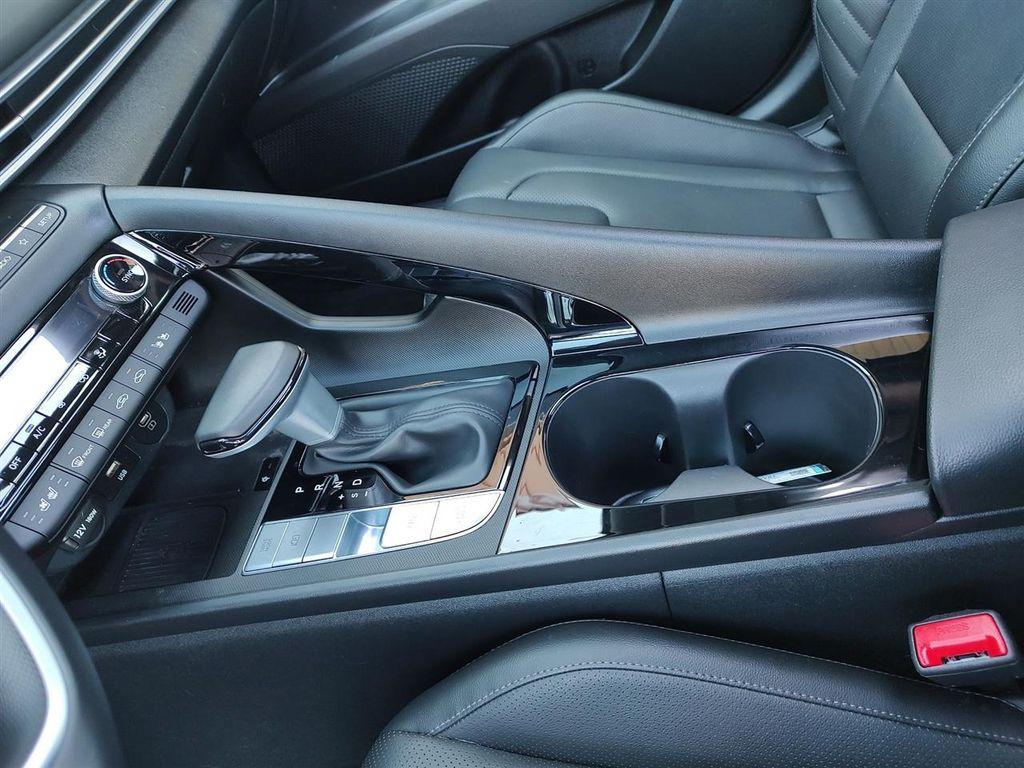 used 2025 Hyundai ELANTRA HEV car, priced at $25,700