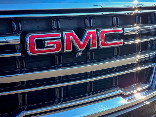 used 2022 GMC Yukon XL car, priced at $56,800