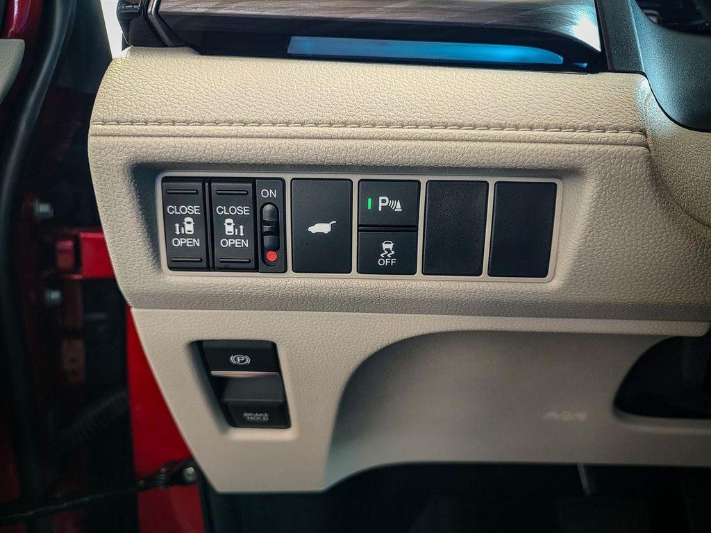 used 2025 Honda Odyssey car, priced at $49,000