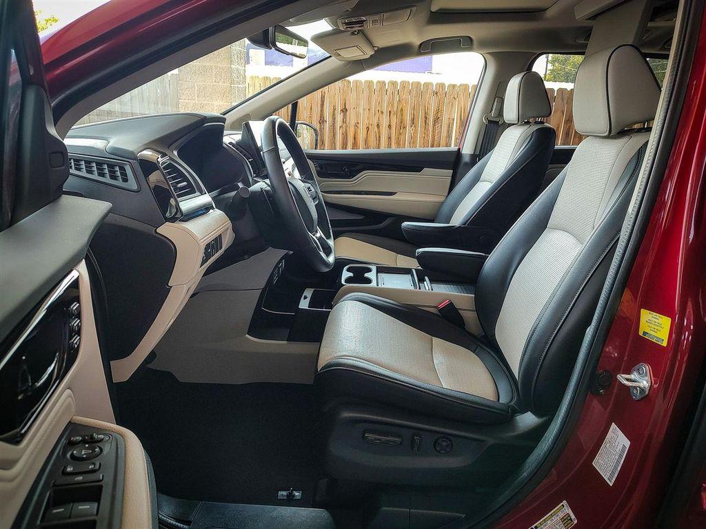 used 2025 Honda Odyssey car, priced at $49,000