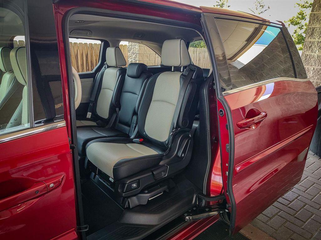 used 2025 Honda Odyssey car, priced at $49,000