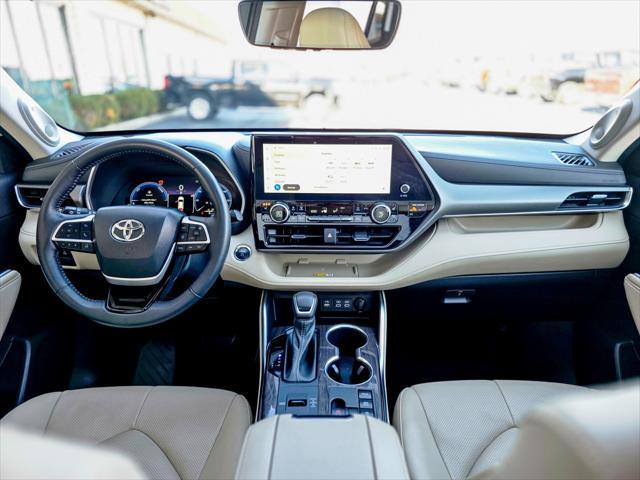 used 2023 Toyota Highlander Hybrid car, priced at $50,800