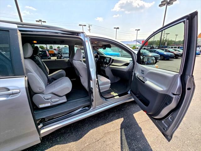 used 2018 Toyota Sienna car