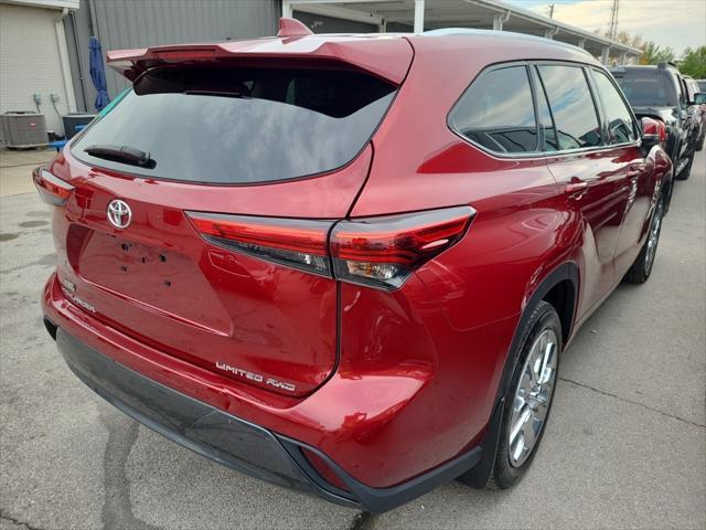 used 2020 Toyota Highlander car