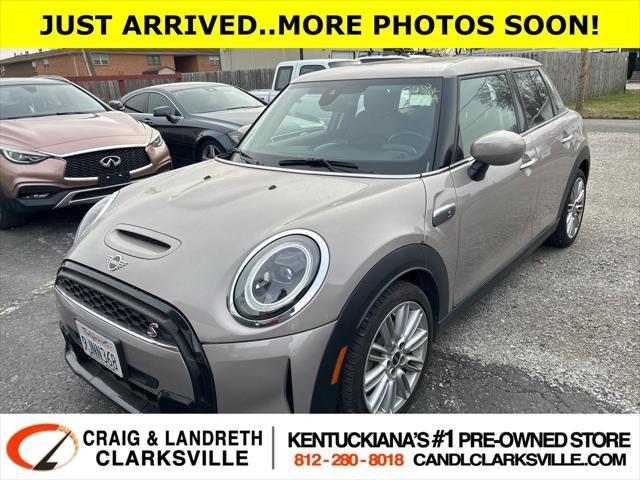 used 2024 MINI Hardtop car