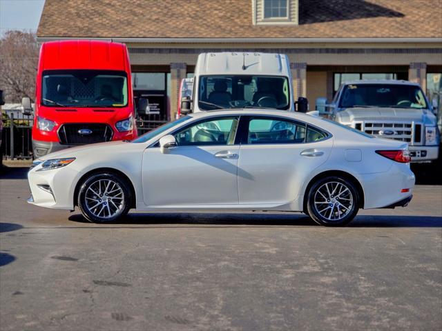 used 2017 Lexus ES 350 car, priced at $28,500