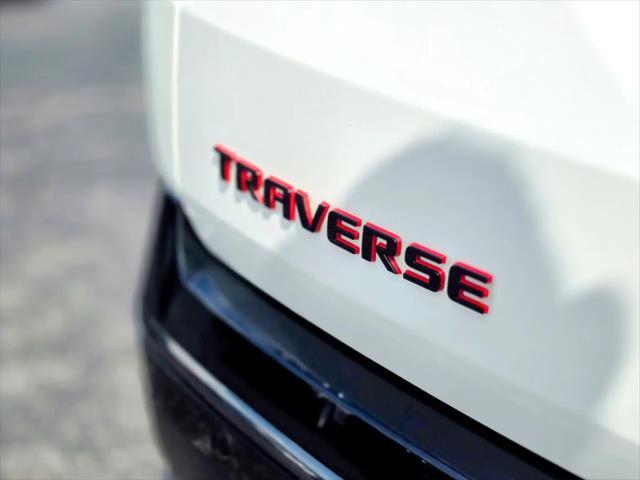 used 2021 Chevrolet Traverse car, priced at $30,400