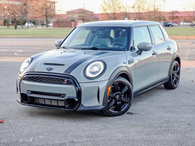 used 2022 MINI Hardtop car, priced at $26,800