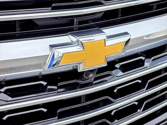 used 2025 Chevrolet Traverse car