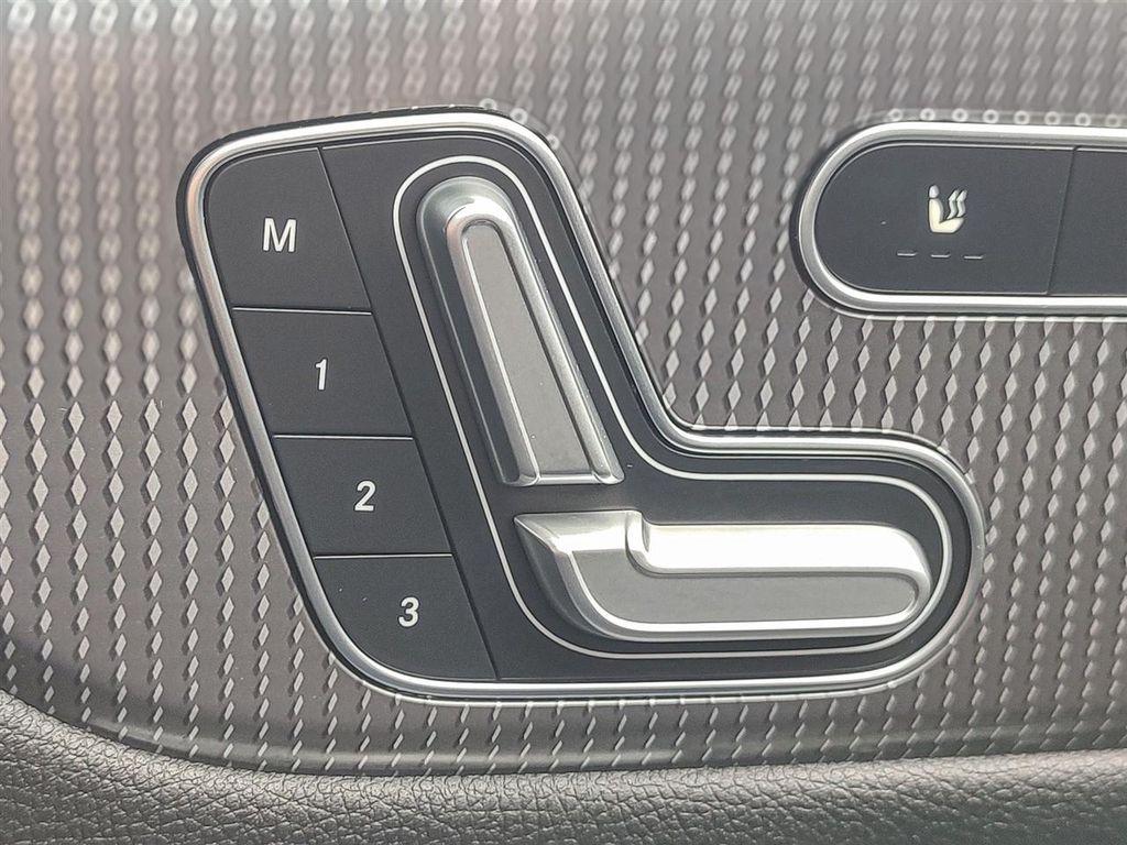 used 2021 Mercedes-Benz GLA 250 car, priced at $28,100