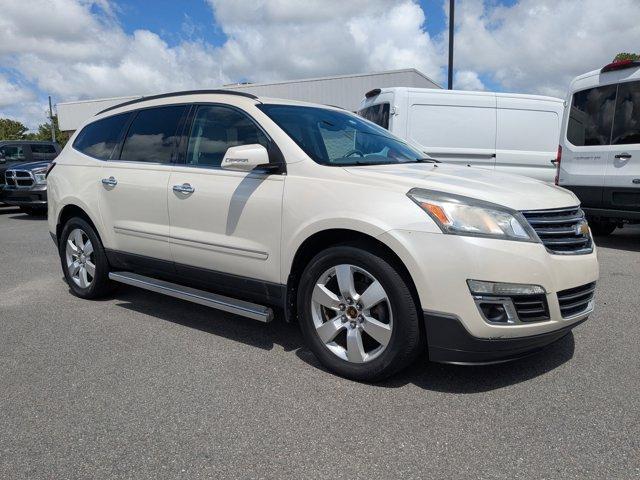 used 2014 Chevrolet Traverse car, priced at $10,300