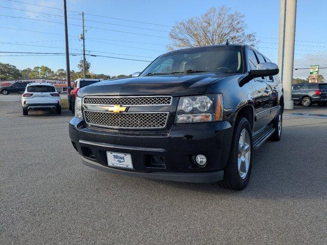 used 2012 Chevrolet Suburban car, priced at $12,000