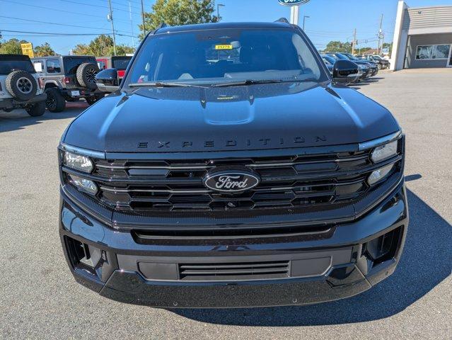 new 2025 Ford Expedition car, priced at $81,015