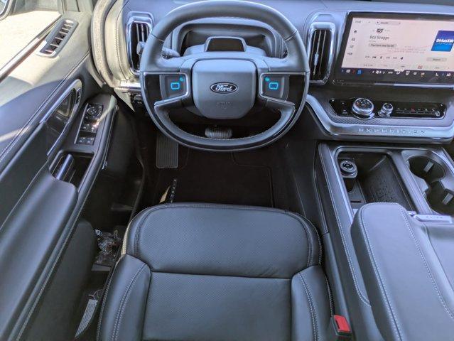 new 2025 Ford Expedition car, priced at $81,015