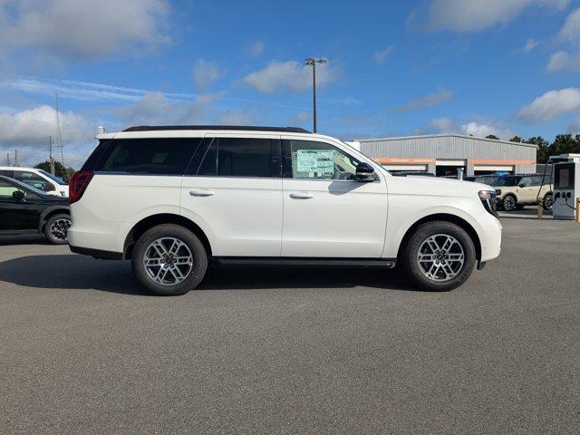 new 2025 Ford Expedition car, priced at $69,205