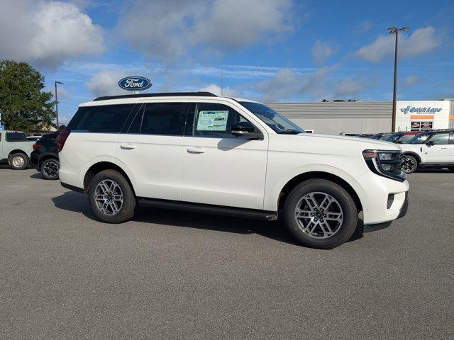 new 2025 Ford Expedition car, priced at $69,205