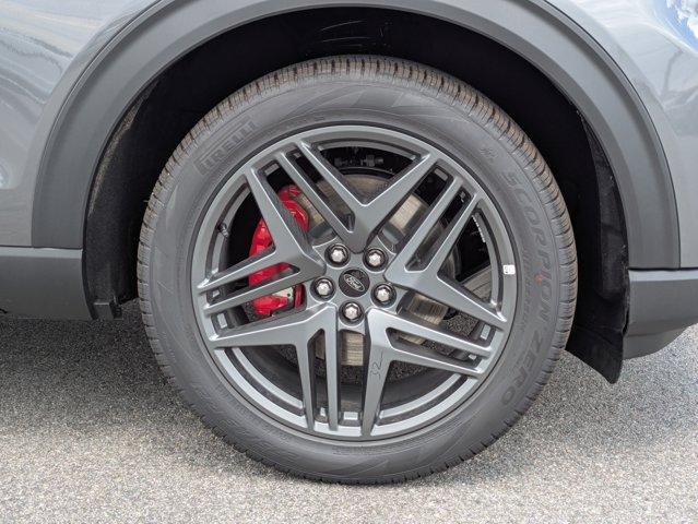 new 2025 Ford Explorer car, priced at $49,635