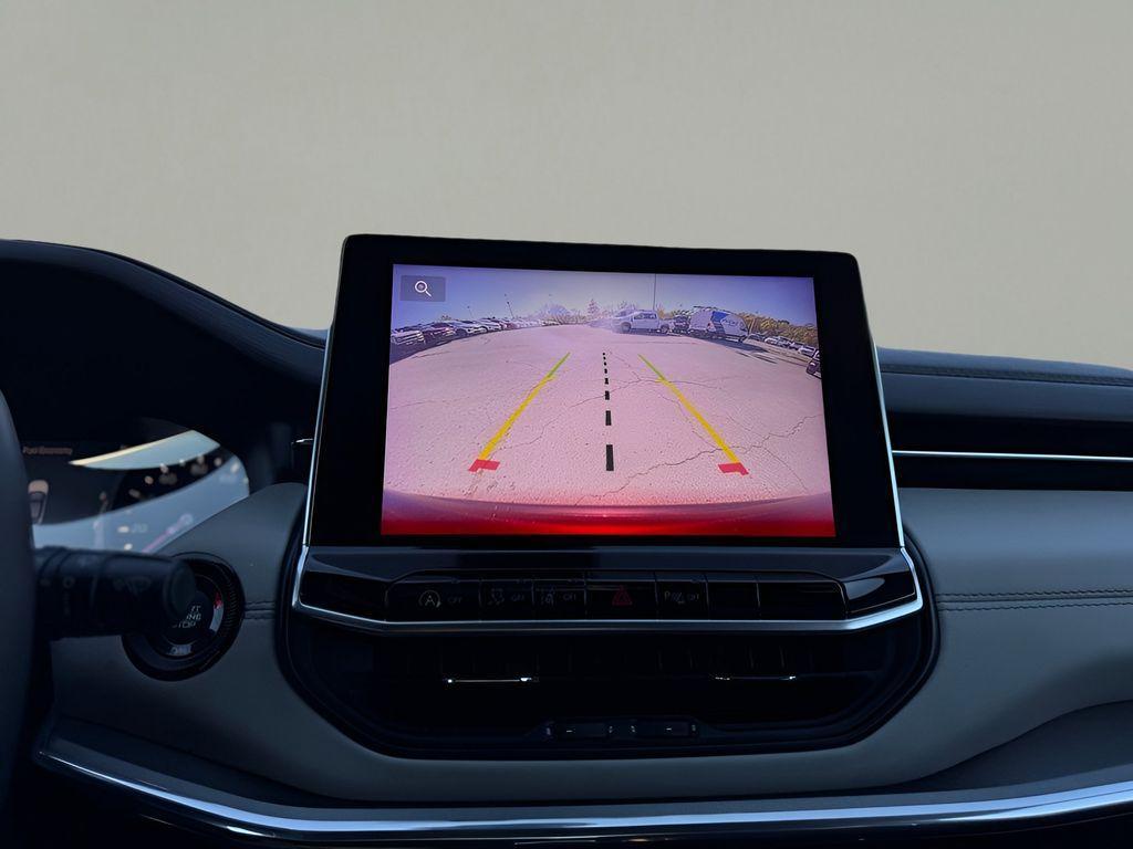 used 2023 Jeep Compass car, priced at $20,725