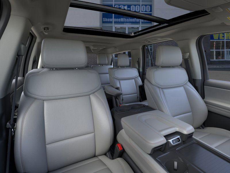 new 2025 Ford Expedition Max car, priced at $76,040