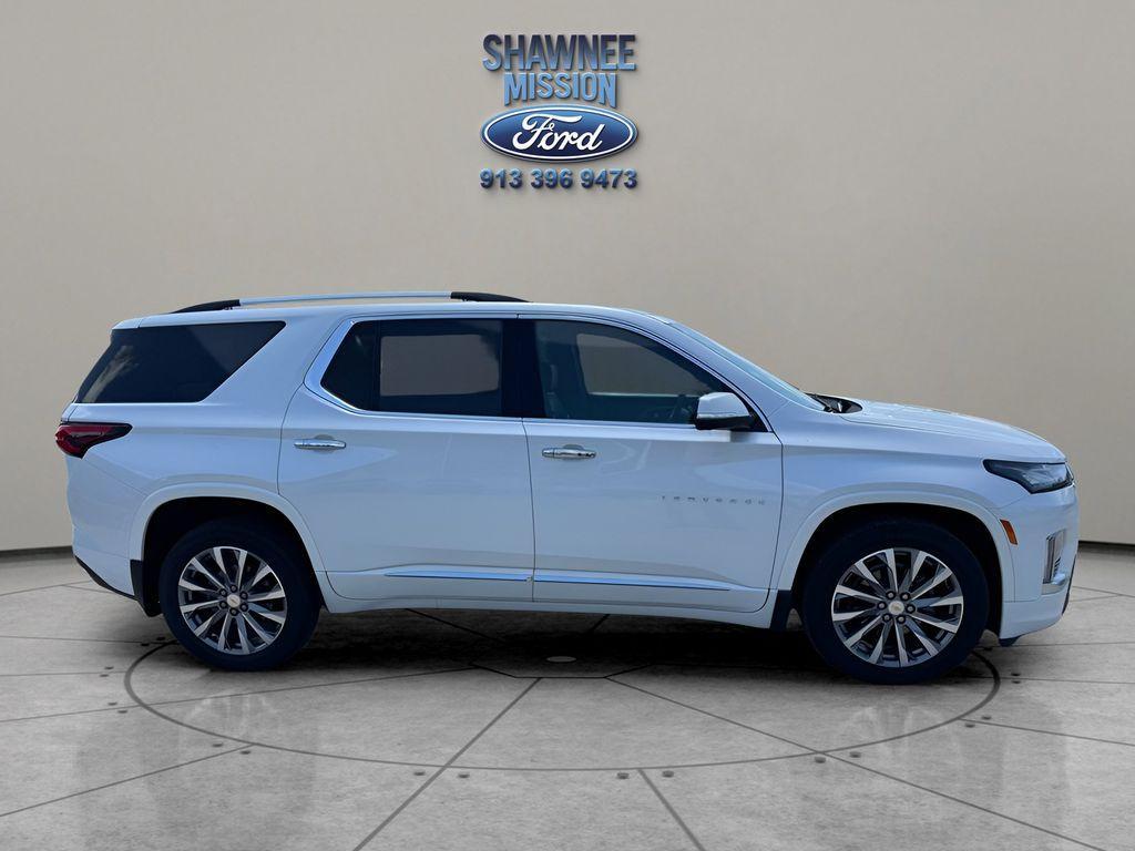 used 2023 Chevrolet Traverse car, priced at $33,985