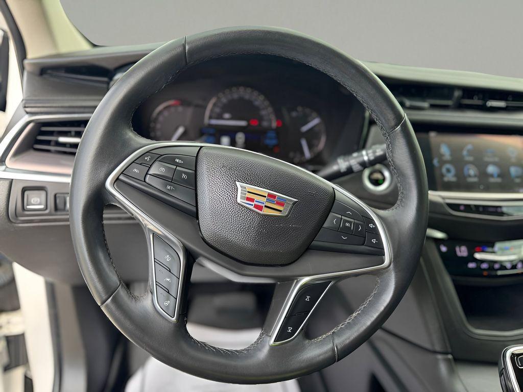 used 2017 Cadillac XT5 car, priced at $15,949