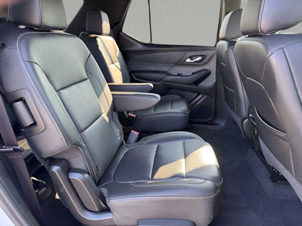 used 2023 Chevrolet Traverse car, priced at $32,765