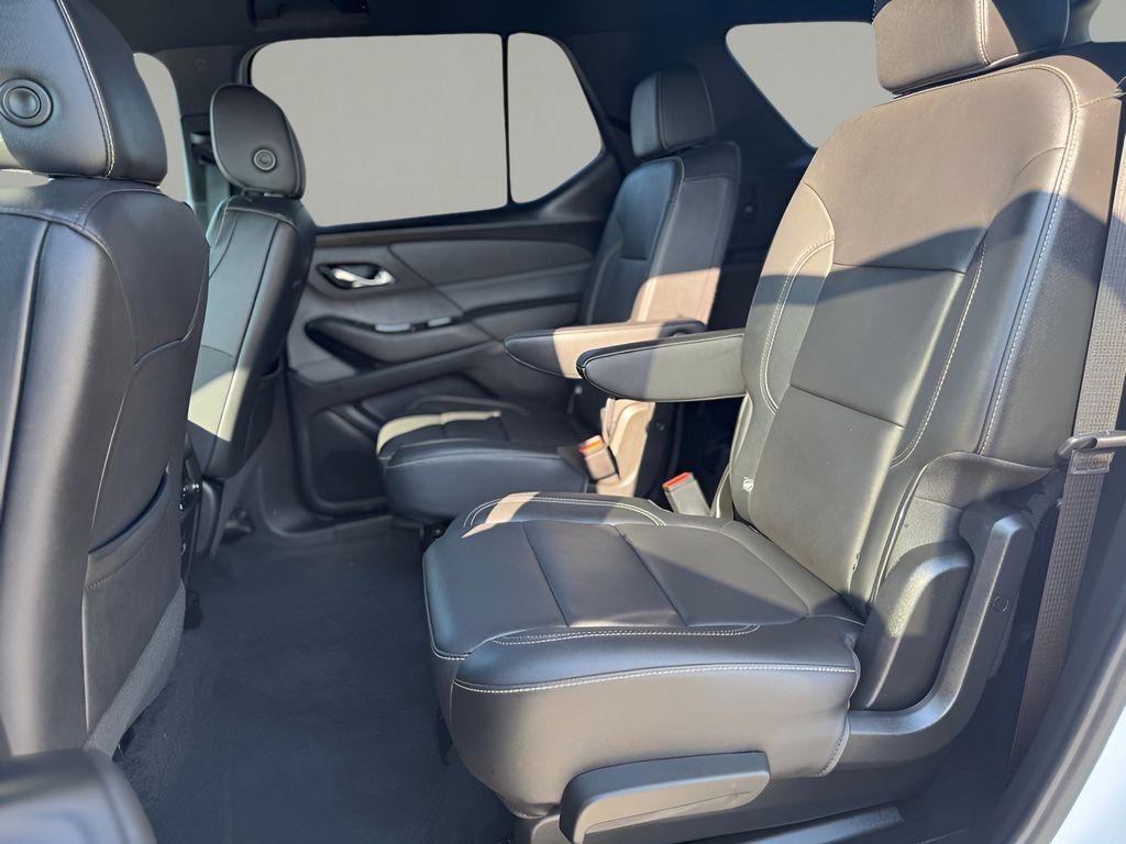 used 2023 Chevrolet Traverse car, priced at $32,765