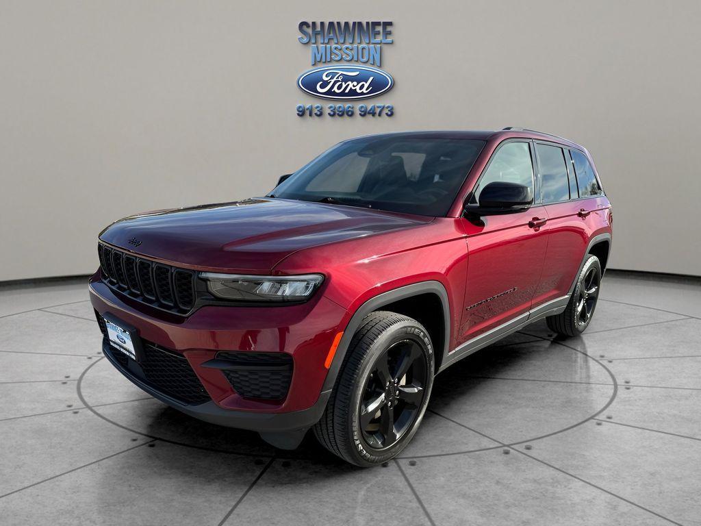 used 2023 Jeep Grand Cherokee car, priced at $30,238