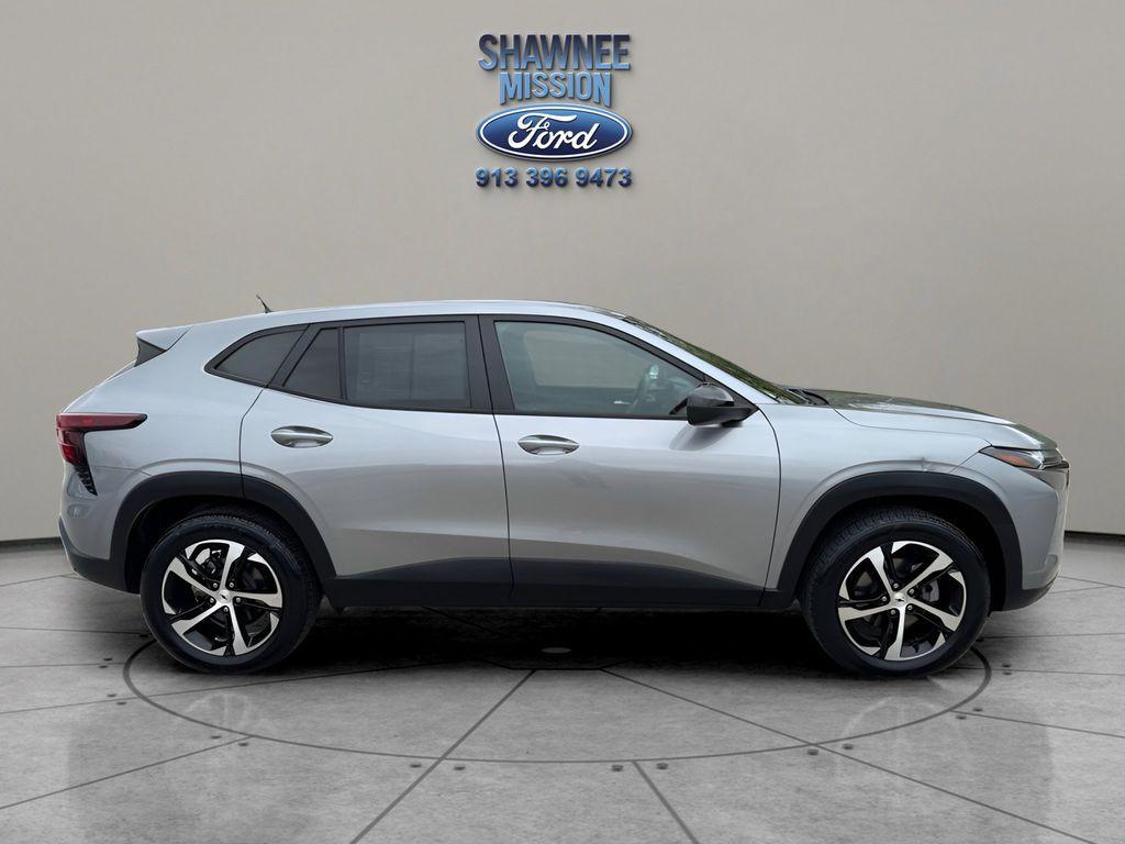used 2024 Chevrolet Trax car, priced at $20,884