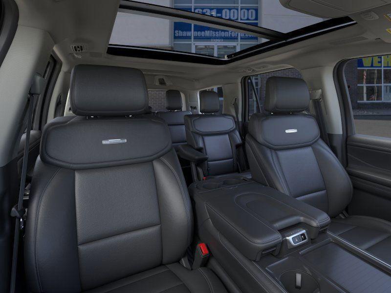 new 2025 Ford Expedition car, priced at $80,910