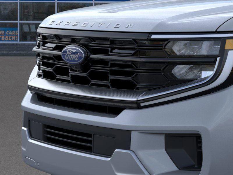 new 2025 Ford Expedition car, priced at $80,910