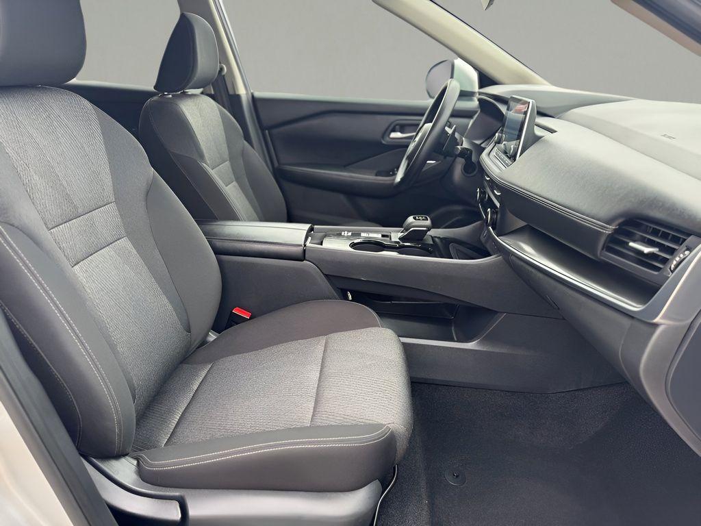 used 2024 Nissan Rogue car, priced at $24,989