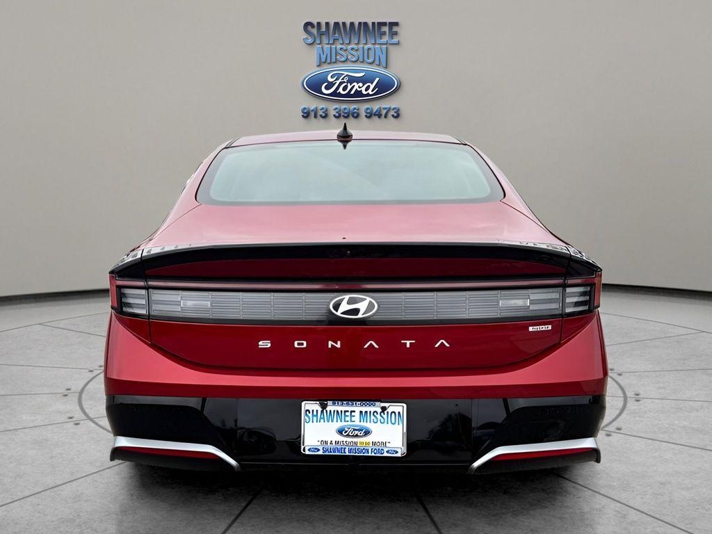 used 2024 Hyundai Sonata Hybrid car, priced at $23,899
