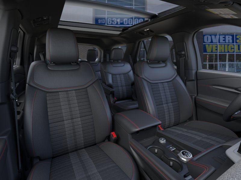 new 2025 Ford Explorer car, priced at $50,652