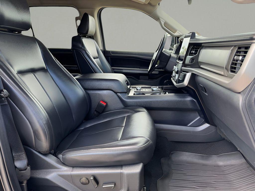 used 2024 Ford Expedition car, priced at $44,545