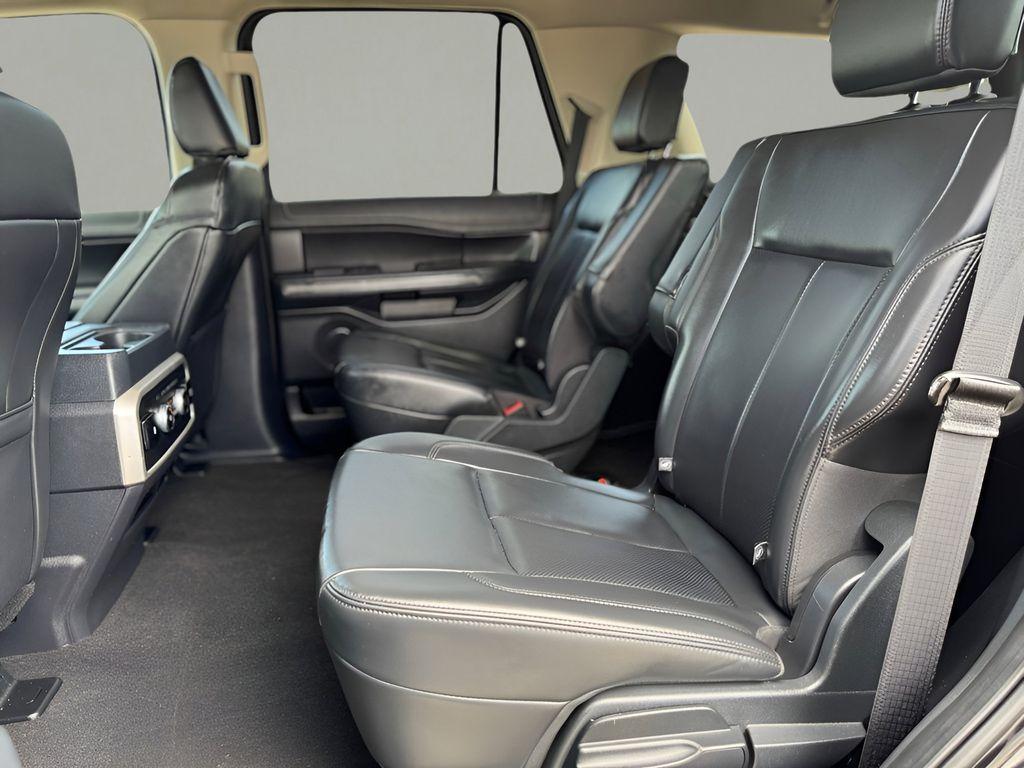 used 2024 Ford Expedition car, priced at $44,545
