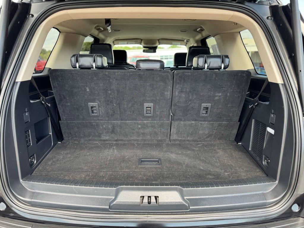 used 2024 Ford Expedition car, priced at $44,545