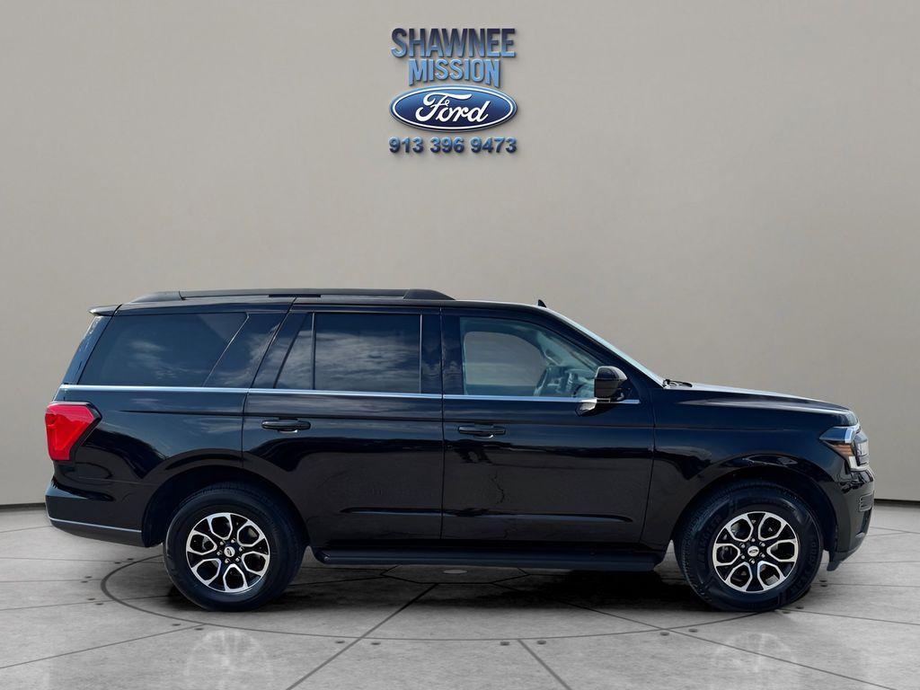 used 2024 Ford Expedition car, priced at $44,545
