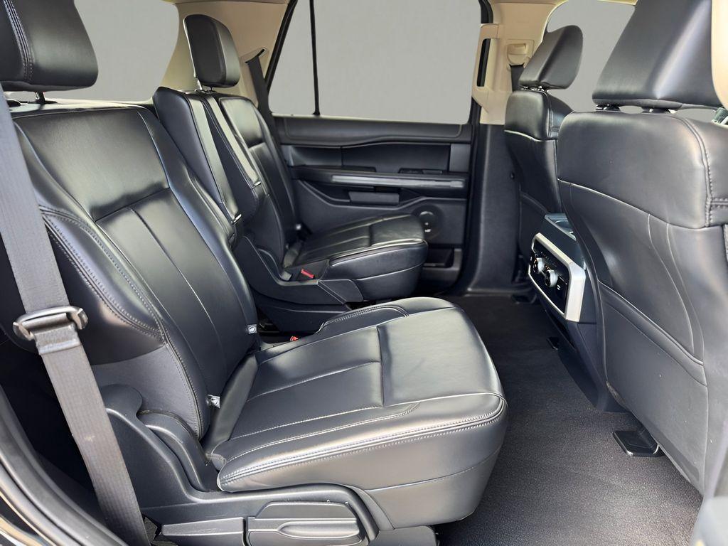 used 2024 Ford Expedition car, priced at $44,545