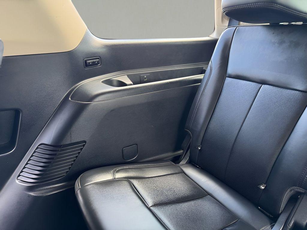 used 2024 Ford Expedition car, priced at $44,545