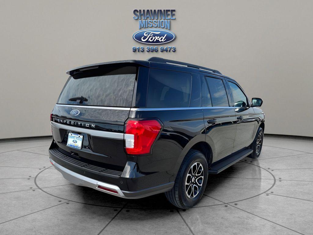 used 2024 Ford Expedition car, priced at $44,545