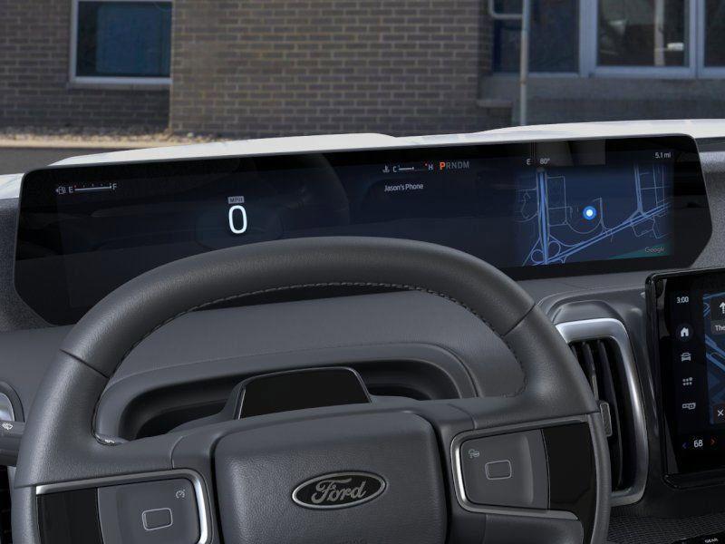 new 2025 Ford Expedition car, priced at $85,985